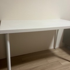 IKEA テーブルの画像