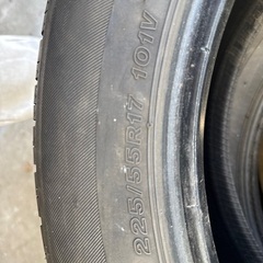 中古タイヤの画像