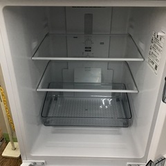 #J-17【ご来店頂ける方限定】SHARPの2ドア冷凍冷蔵庫ですの画像