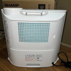 シャープ加湿セラミックファンヒーター美品の画像
