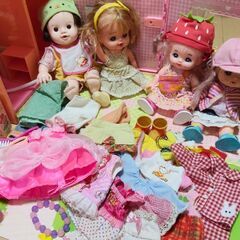 メルちゃんセット 家、お風呂、抱っこひも、ベビーカー、着替えの画像
