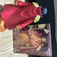 ONE PIECE ゴールDロジャーフィギュアの画像