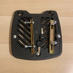 バイク　リアボックス　取引中の画像