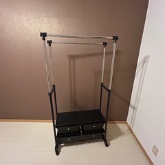 服をかけるらっくラックの画像