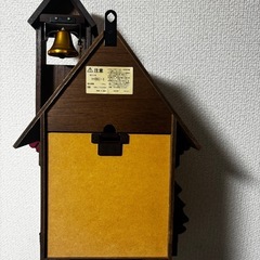 RHYTHM  壁掛け時計　
鳩時計の画像