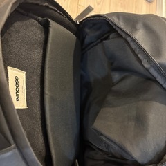 incase バックパックの画像