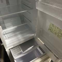 1017シャープ左右扉入れ替え可能.表面ラメキラキラ冷蔵庫の画像