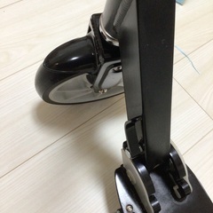 キックボード　黒色　6年前　箱あり　説明書ありの画像
