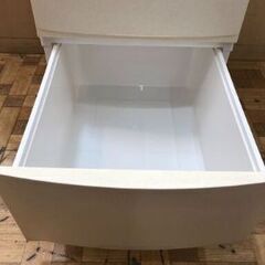 樹脂製三段チェスト　の画像