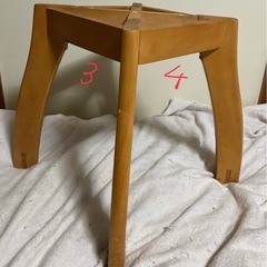 ☺️踏み台  椅子  台  木製 上26✖️26 下36✖️36✖️高さ35cmの画像