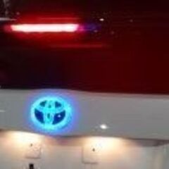 ★トヨタ 4D LEDおしゃれ エンブレム 11cm×7.5cmの画像