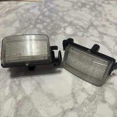 爆光！LED ナンバー灯中古品の画像