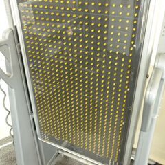 特別価格!! 中古品 TOWA 東和 トレッド 自立型 両面 電光看板 US-Y4510W 1340×485mm リモコン 説明書 スタンド付きの画像