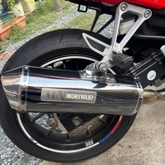 ホンダ CBR400R 赤 スポーツバイク 社外マフラーの画像