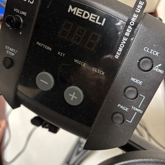 電子ドラムセットの画像