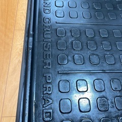 ラウンドクルーザー　プラド　フロアマットの画像