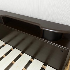ベッドフレーム セミダブルの画像