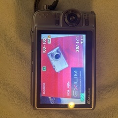 CASIO EXILIM EX-Z1000 コンパクトデジタルカメラの画像