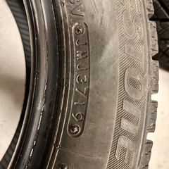 ブリジストン　VRX　スタッドレス 軽サイズの画像