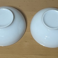 白の大型どんぶり皿 2個セットの画像