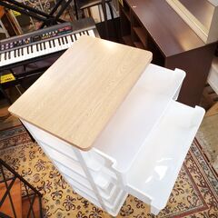木製天板 5段チェスト プラチェスト ホワイト 白 ランドリーチェスト/タンス プラケース 収納★横幅55.5cm×奥行40.5㎝×高さ102.5㎝★買取帝国 朝霞店の画像