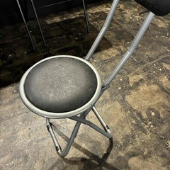折りたたみ式パイプチェアーの画像