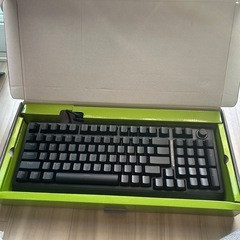ゲーミングキーボード 赤軸 98 キー メカニカル LED バックライト付きの画像
