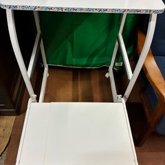 ★高さ調整可能★キャスター付き キッキンラック/レンジラック 二口コンセント付き・高さ128cm×幅57.5cm・奥行き（一段目45cm・二段目30cm）の画像