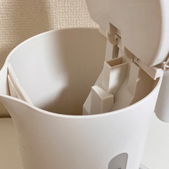 ★美品・0円★スタイリッシュなERETTOの電気ケトルの画像