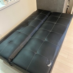 ３人掛けソファ 黒色(無料でお譲りさせていただきます)の画像