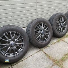 スタッドレスタイヤの画像