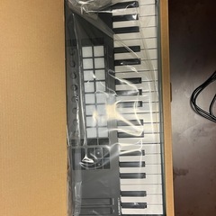 Novation Launchkey Mini 37 MIDIキーボードの画像
