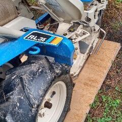 イセキ1条刈りバインダー　RL35の画像