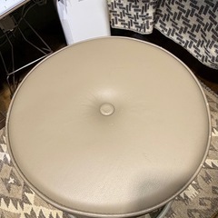 IKEA 昇降式チェアの画像