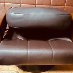  肘付回転ハイ座椅子の画像