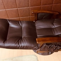  肘付回転ハイ座椅子の画像