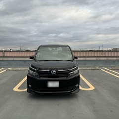 ツーオーナー トヨタ ヴォクシー ハイブリッド Vグレード 車検たっぷりの画像