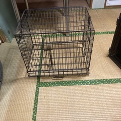 犬のケージの画像
