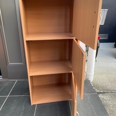 カラーボックス　ドア付きの画像