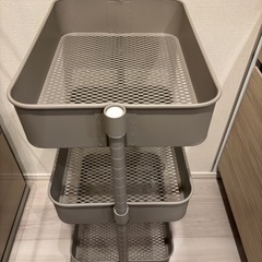 キャスター付きワゴンの画像