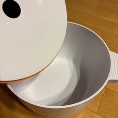 【未使用】フードストッカー　真空保存容器　ペットフードやお米などに！の画像