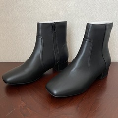 ブラックショートブーツ新品・未使用の画像