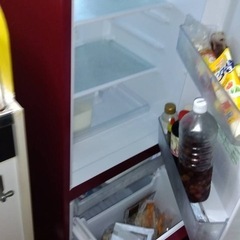 【10月末引取り】157Ｌ赤い冷蔵庫の画像