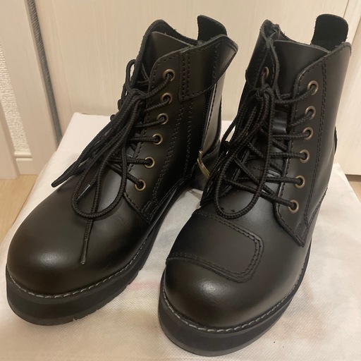 WILDWING 厚底スワロー　黒　22.5