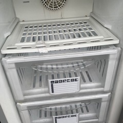 DAEWOO 電気冷凍庫 の画像