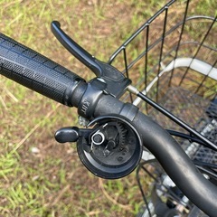 売却済　
 中古　自転車　27インチ　6段変速　オートライト　通学車 の画像