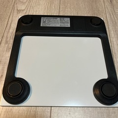 【未使用】体重計の画像
