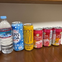 お茶、コーヒー、ジュースなど15本セット2000円相当の画像