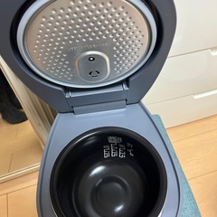 炊飯器の画像