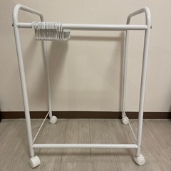 スラックスハンガーの画像